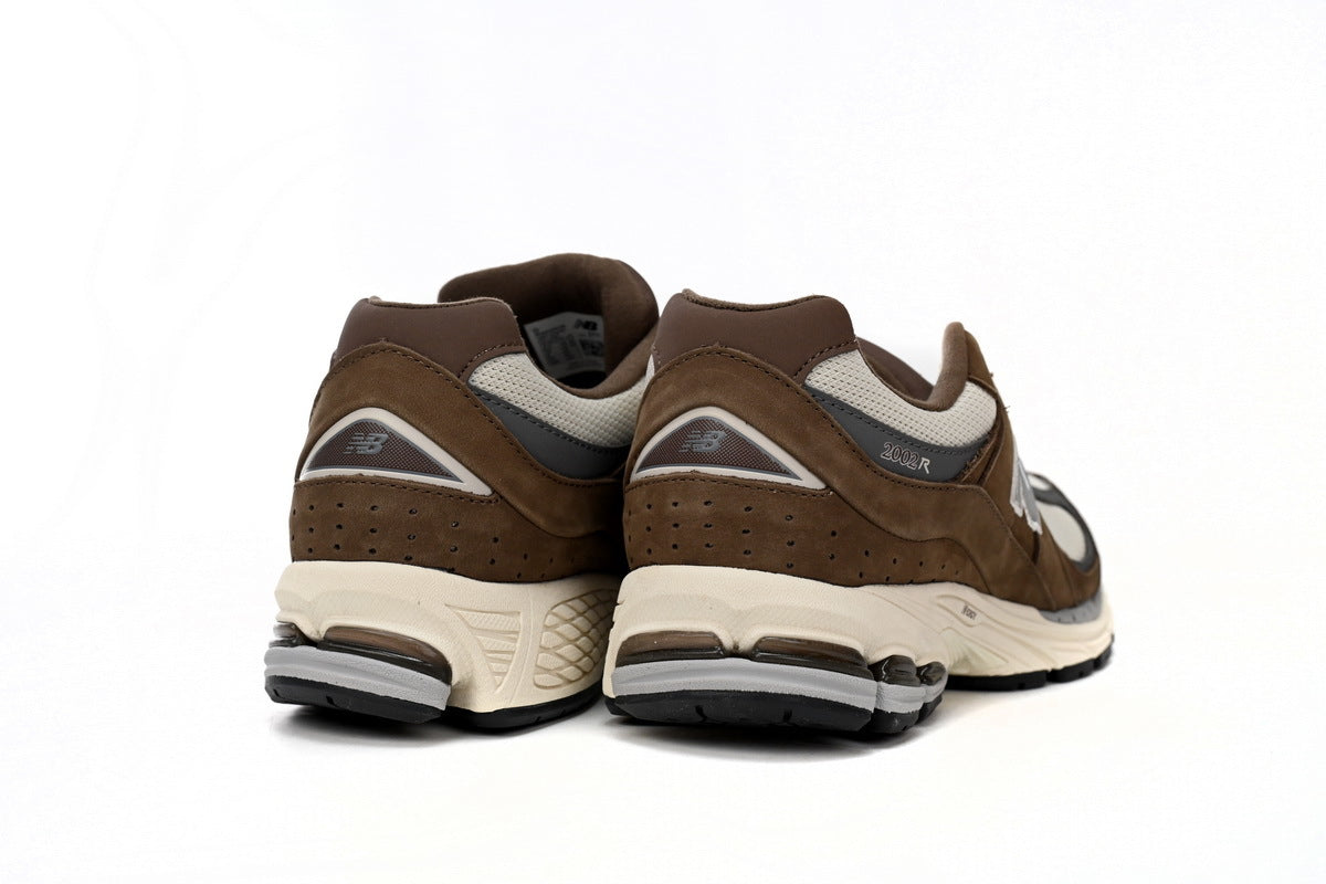 New Balance 2002R Sneakers