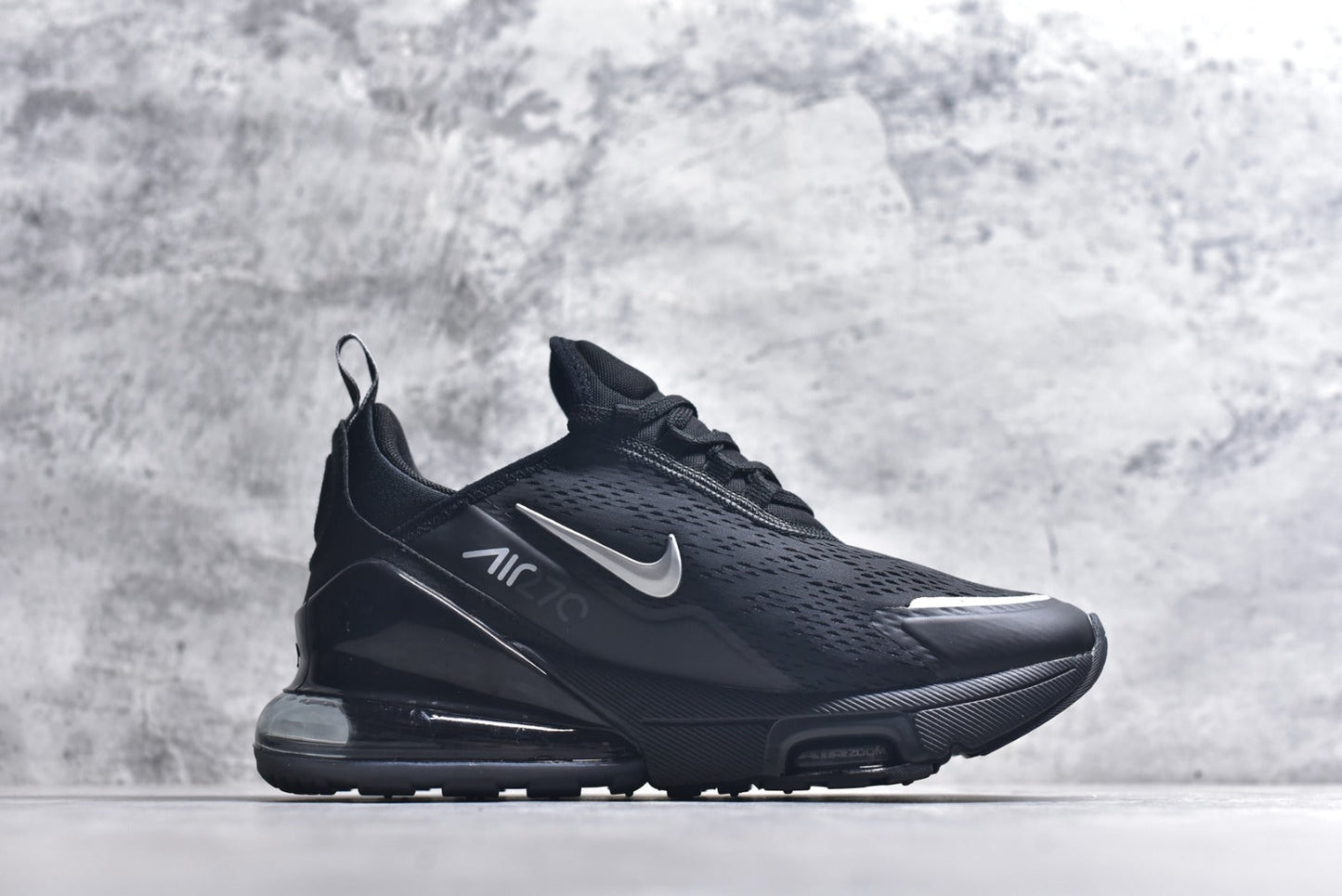 Nike Air Max 270 Sneakers | Iconic Air Cushioning | EU 36-45