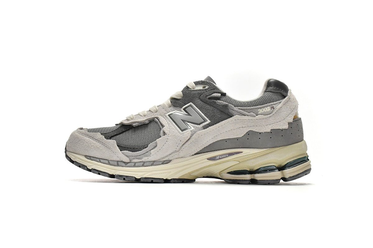 New Balance 2002R Sneakers