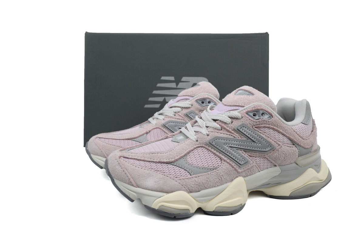 New Balance 9060 Sneakers