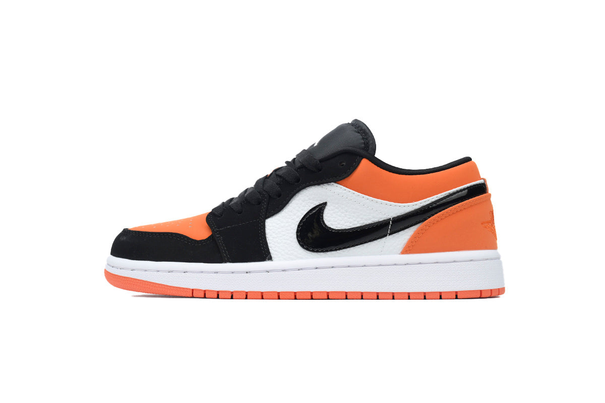 Nike Air Jordan 1 Retro Low Low-Top Sneakers