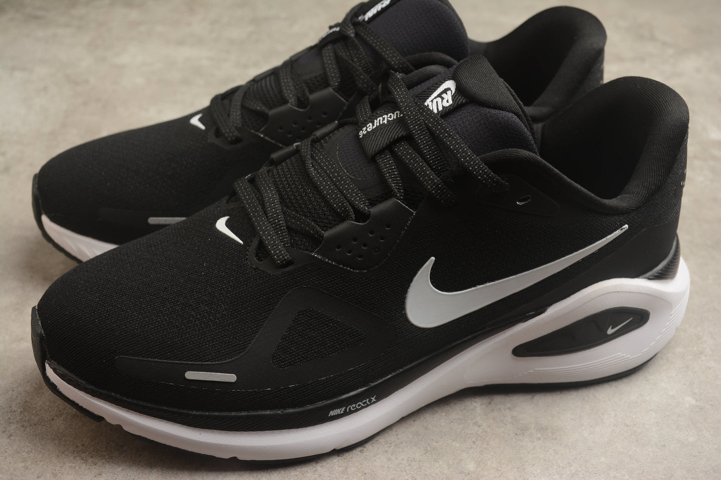 Nike Air Zoom Structure 26 Running Shoes | Supportive & Stable | EU 36-45