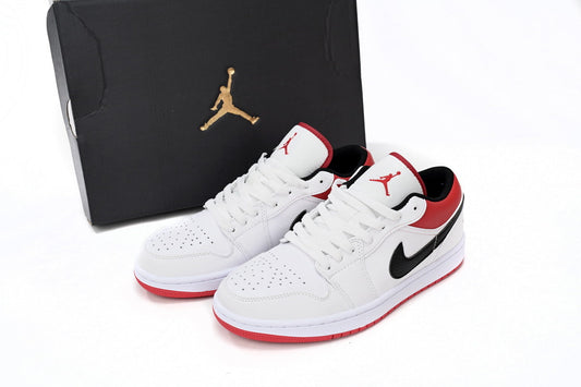 Nike Air Jordan 1 Retro Low Low-Top Sneakers