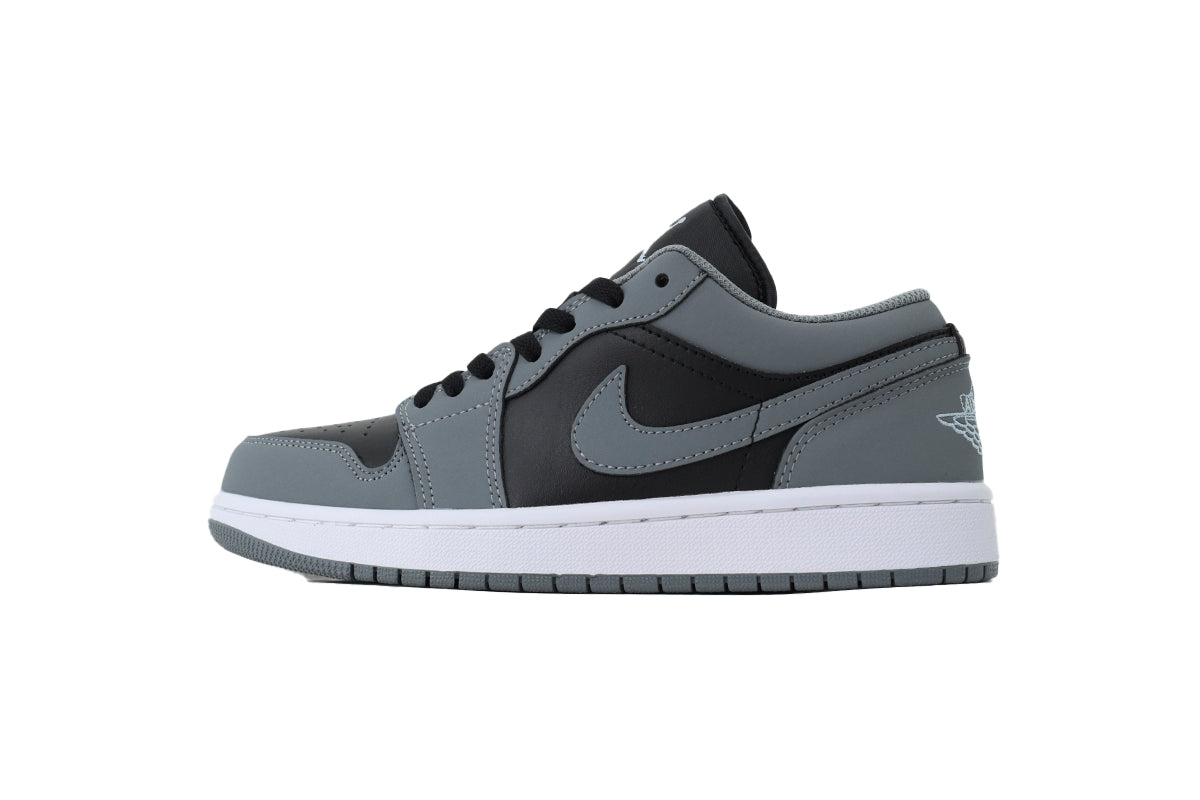 Nike Air Jordan 1 Retro Low Low-Top Sneakers