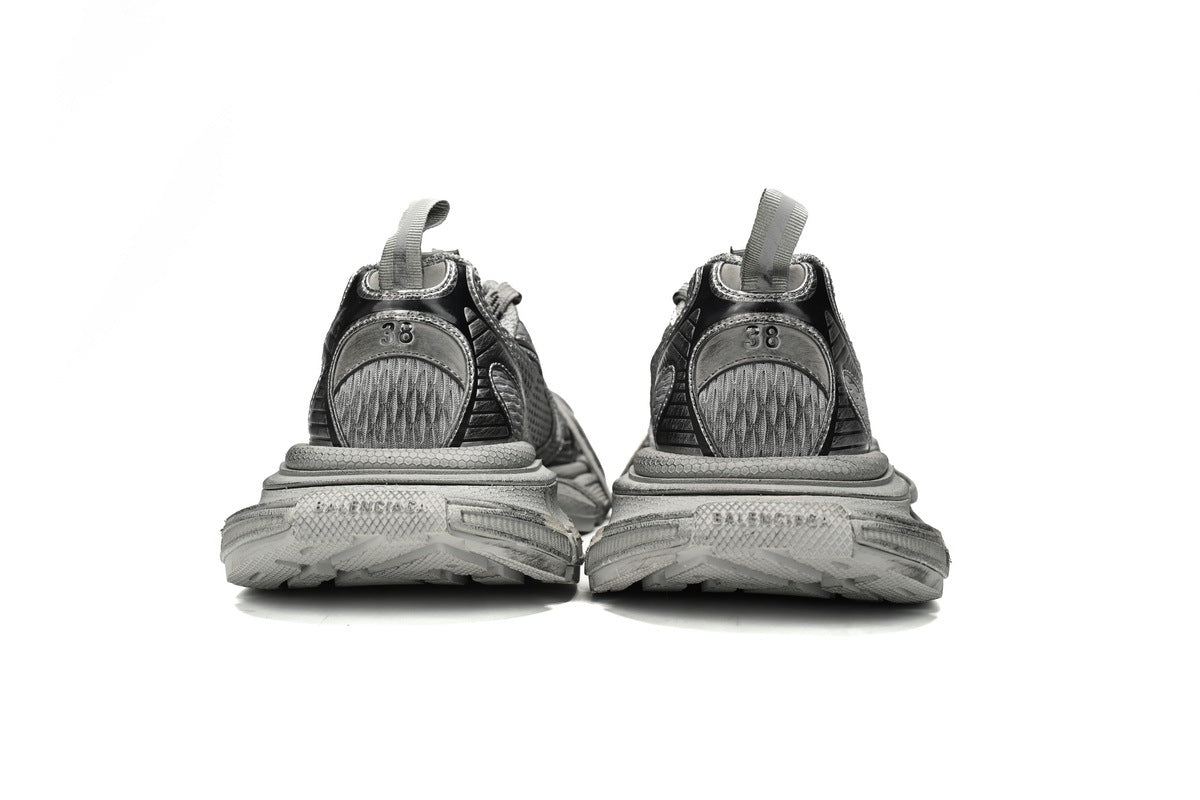 Balenciaga 3XL Sneaker – Low-Top Chunky Sole
