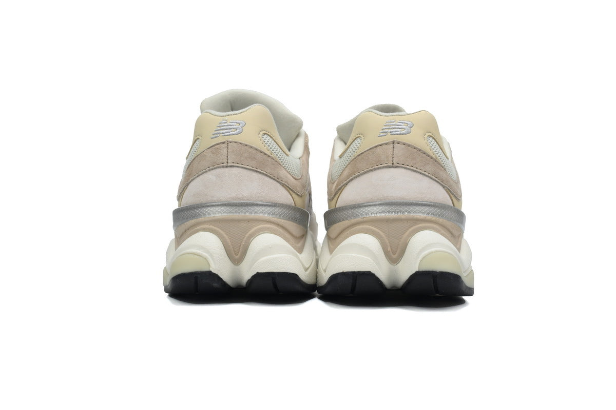 New Balance 9060 Sneakers