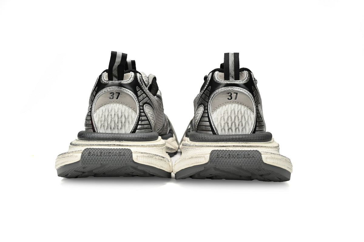 Balenciaga 3XL Sneaker – Low-Top Chunky Sole