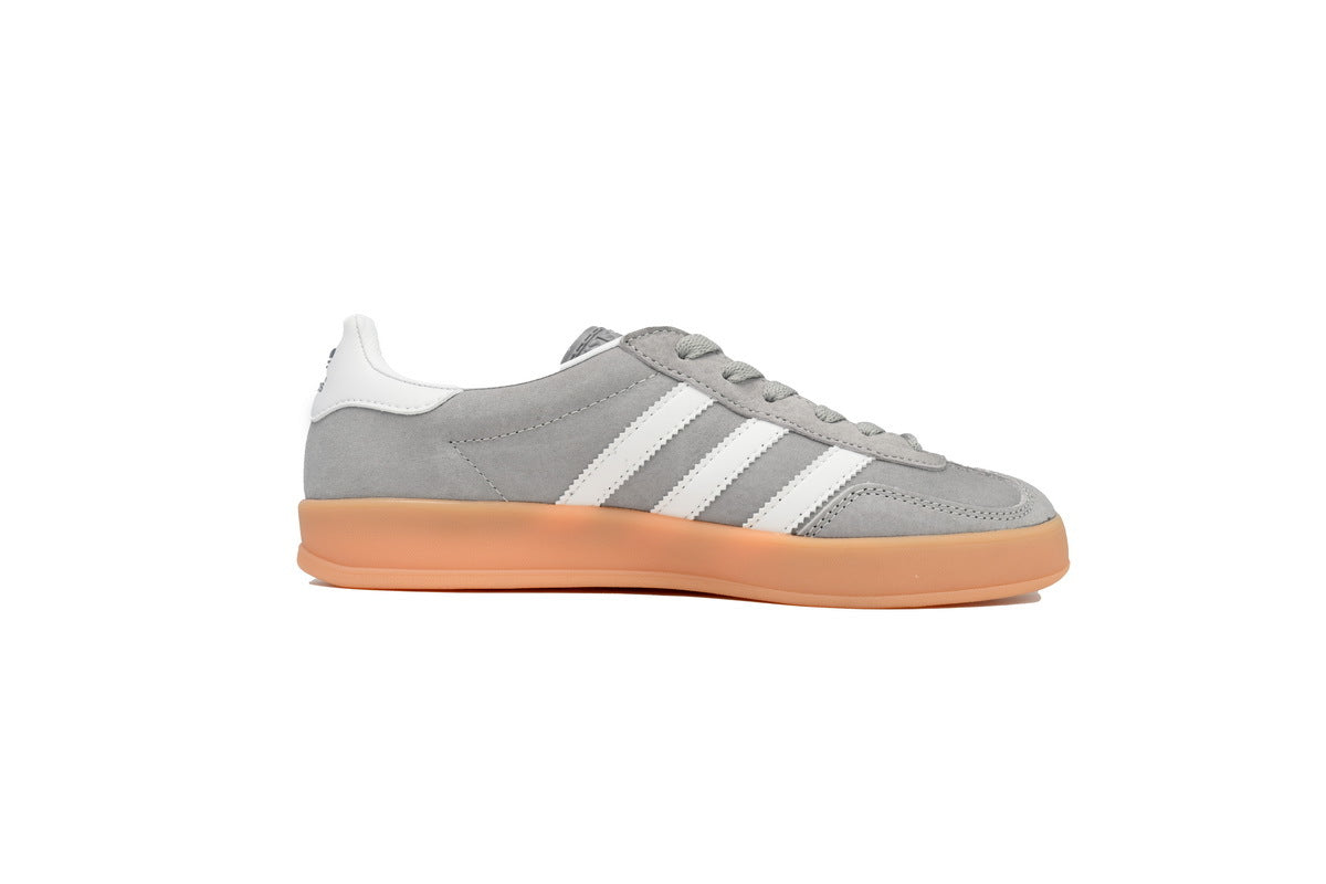 Adidas Samba OG – Retro German-Inspired Sneakers