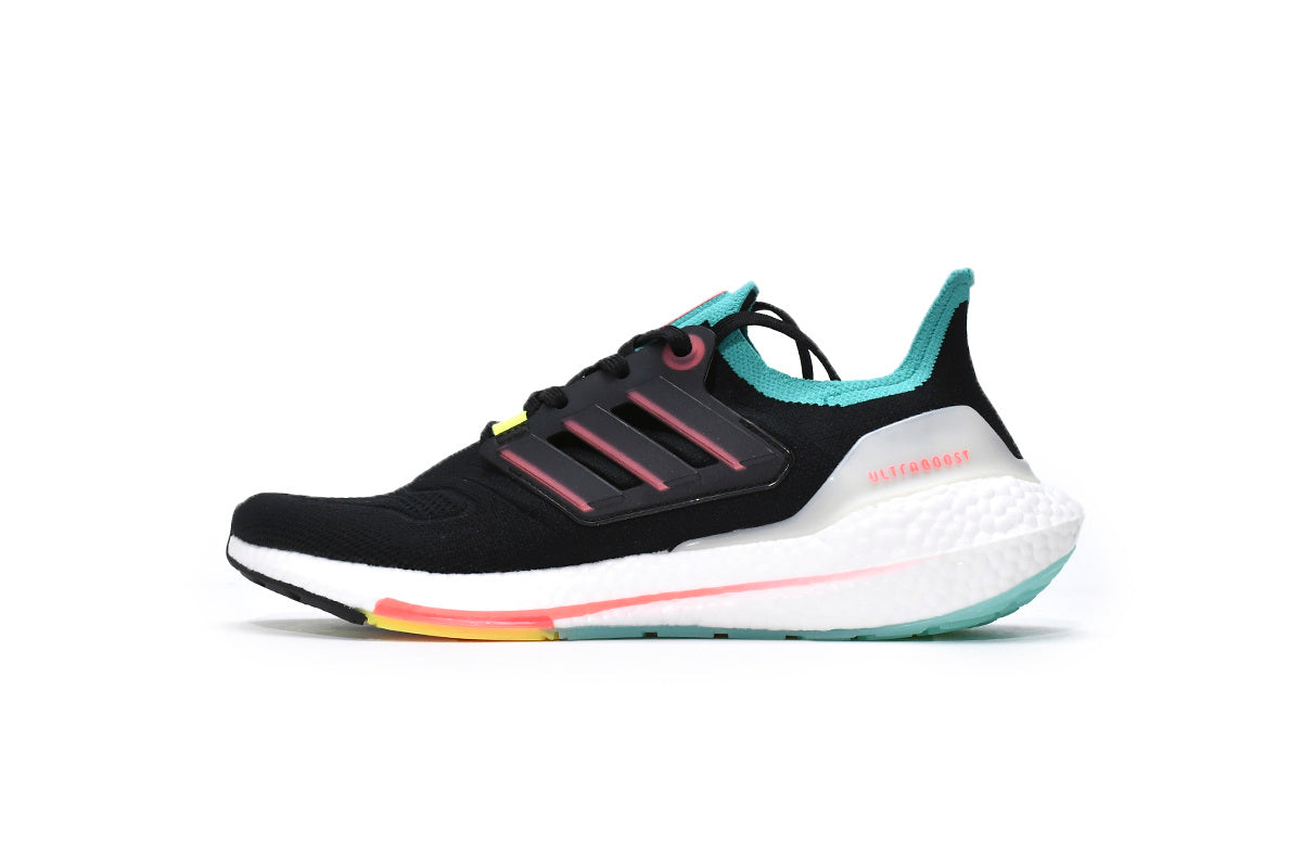 Adidas Ultraboost 22 Running Shoes