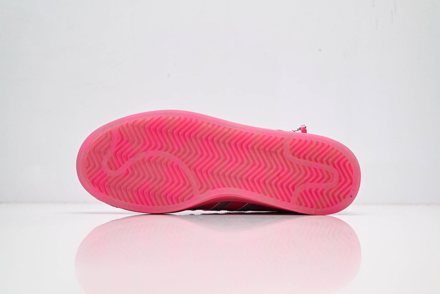 adidas Originals Superstar – Pink Patent Leather Upper with Silver Charm Detail & White Shell Toe