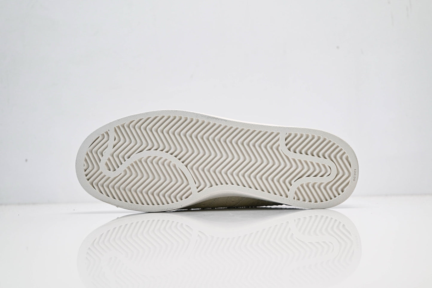 adidas Originals Superstar – White Croc-Embossed Upper with Red Lining & White Shell Toe