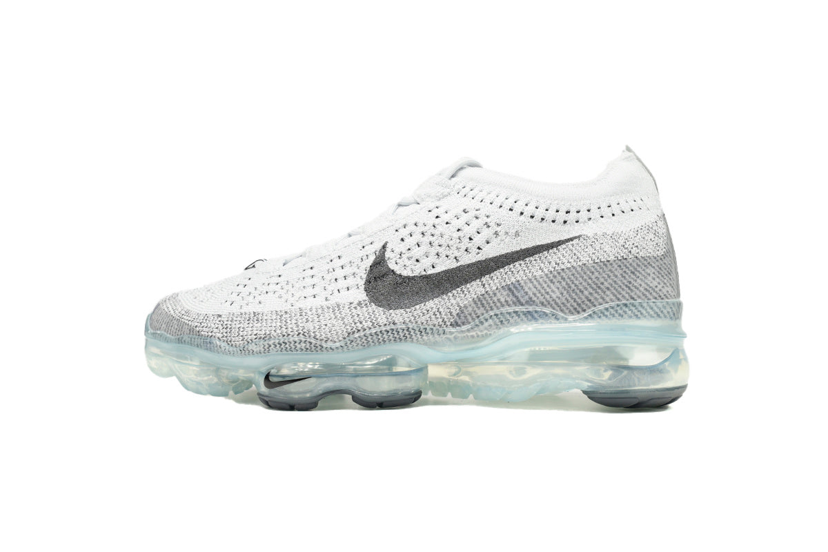 Nike Air VaporMax – Lightweight Running Sneakers