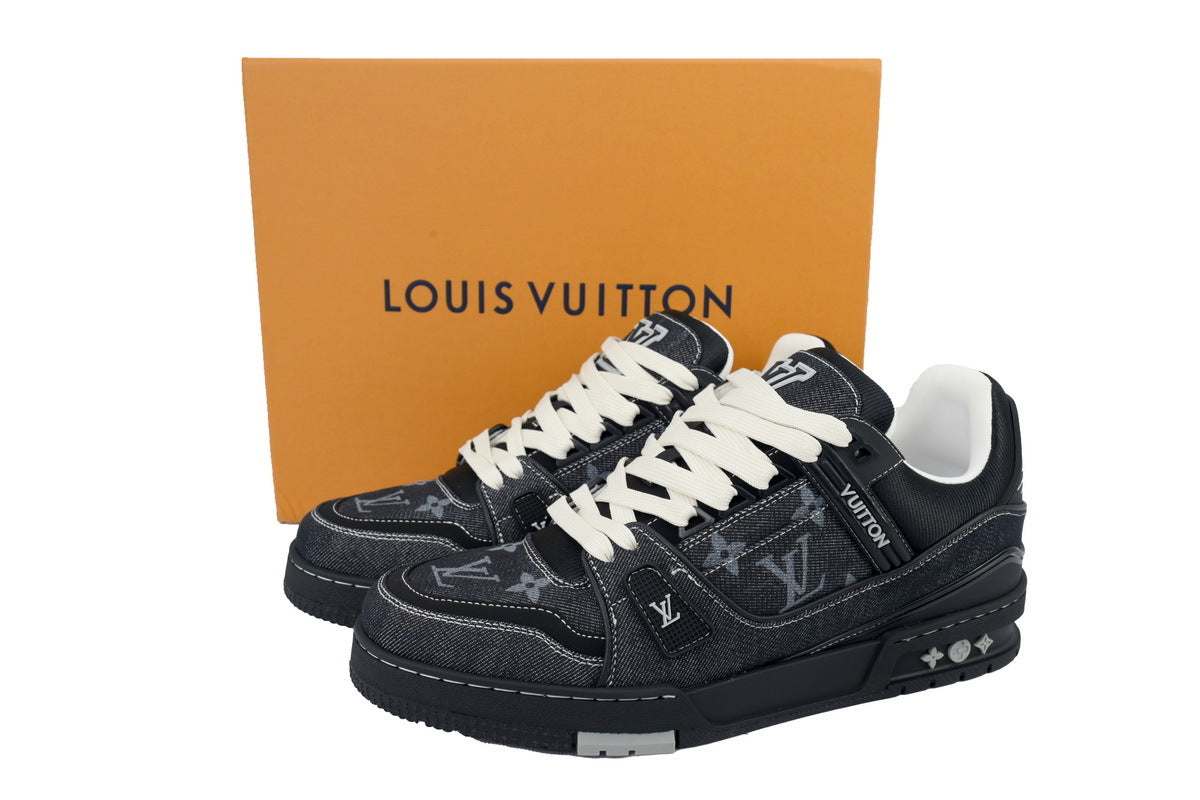 Louis Vuitton LV Trainer Sneakers