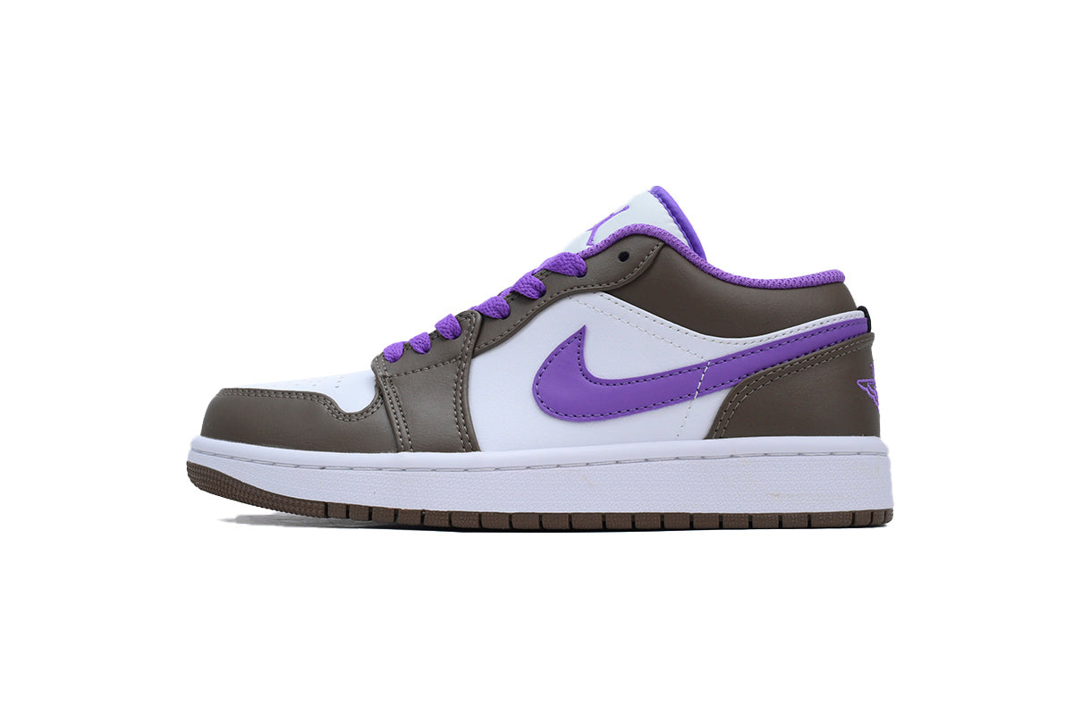 Nike Air Jordan 1 Retro Low Low-Top Sneakers