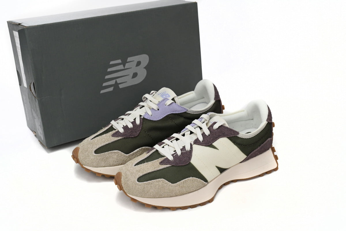 New Balance 327 Sneakers