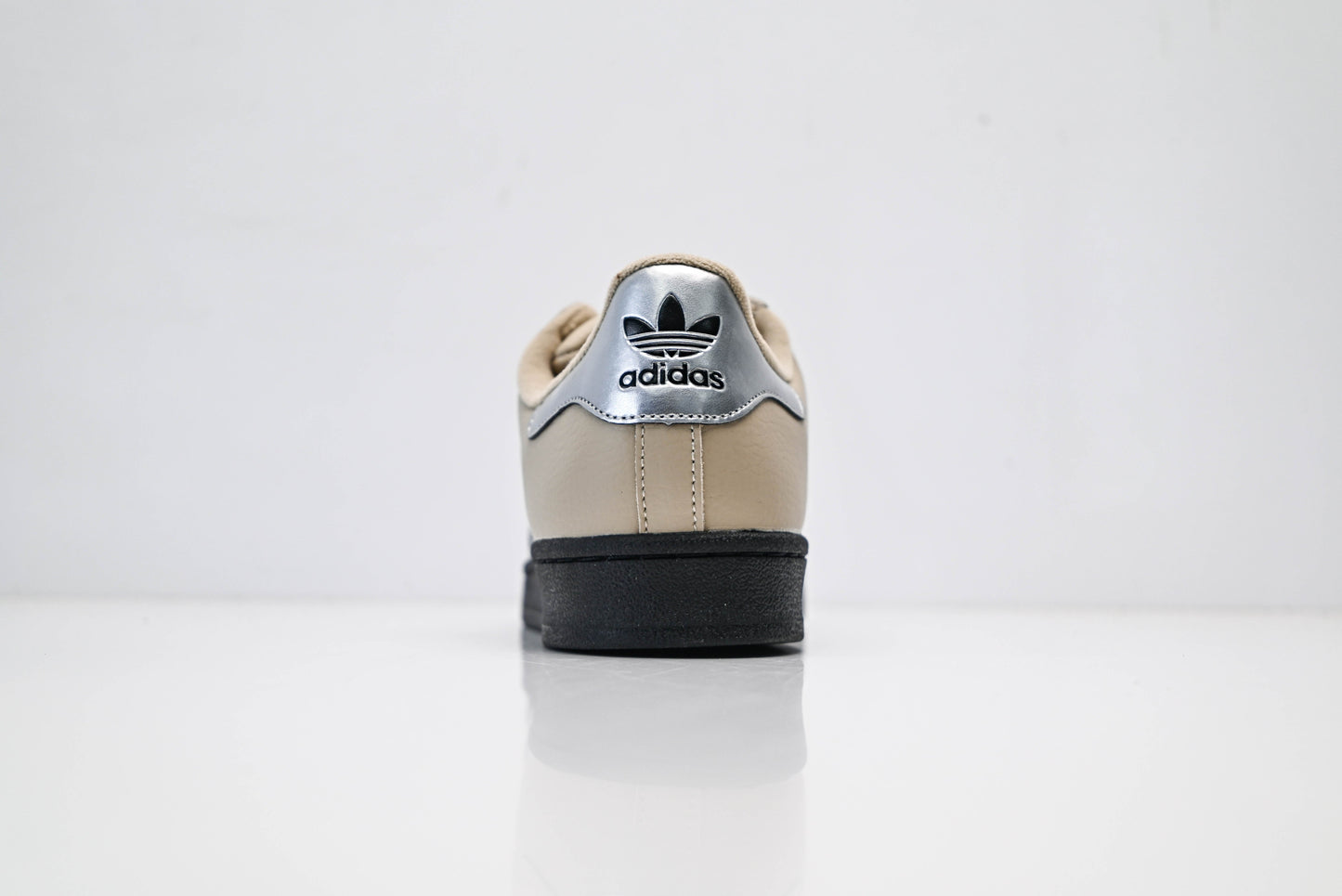 adidas Originals Superstar – Beige Upper with Silver 3-Stripes & Black Shell Toe