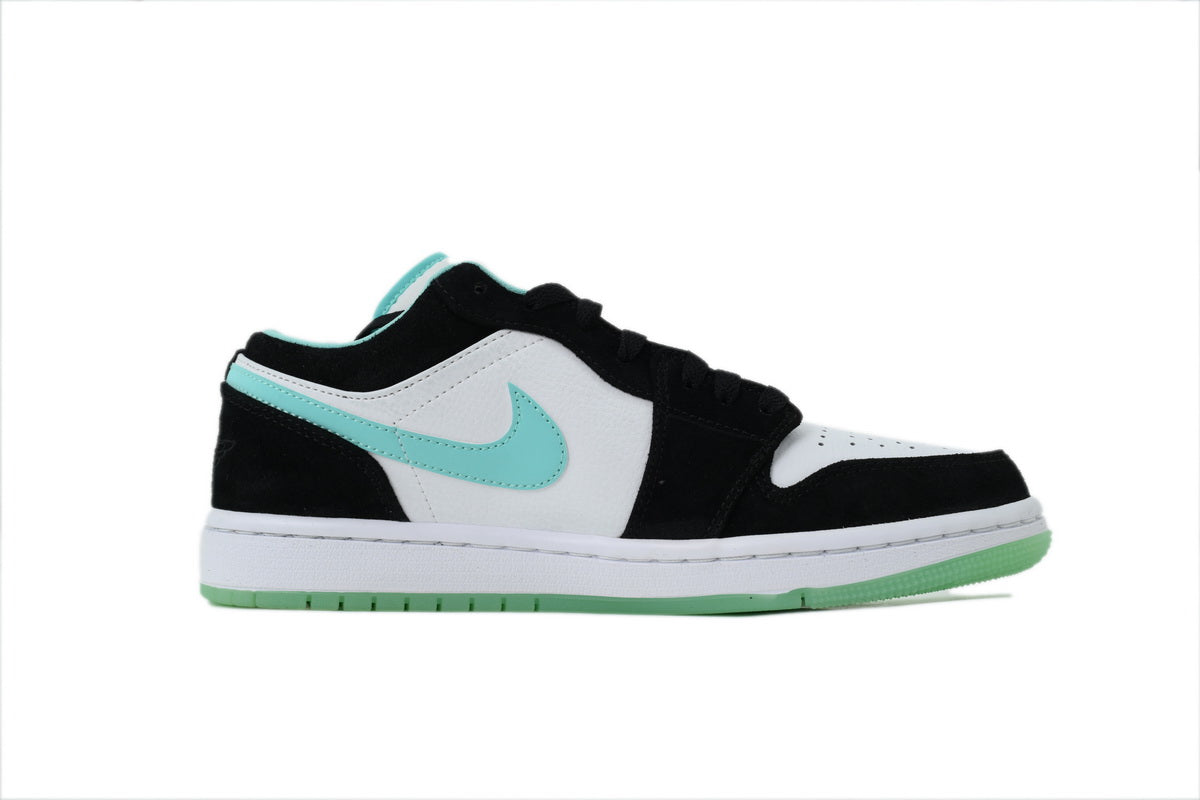 Nike Air Jordan 1 Retro Low Low-Top Sneakers