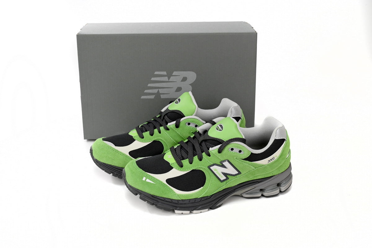 New Balance 2002R Sneakers