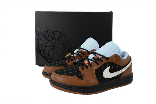 Nike Air Jordan 1 Retro Low Low-Top Sneakers