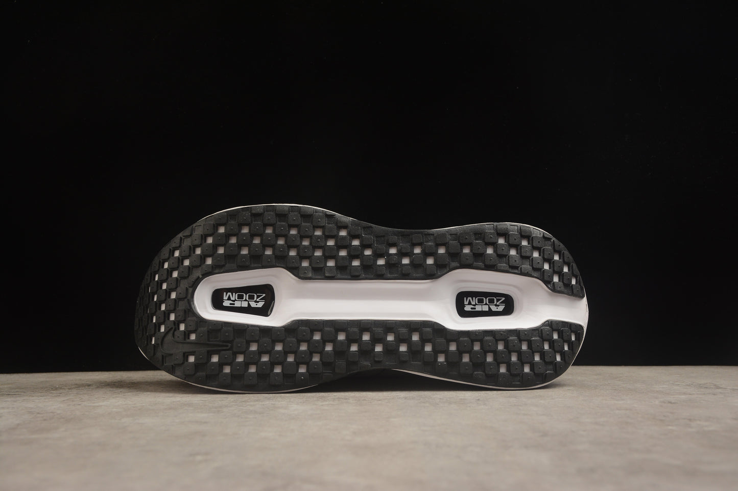 Nike Vomero 18 Running Shoes | Premium Cushioning | EU 36-45