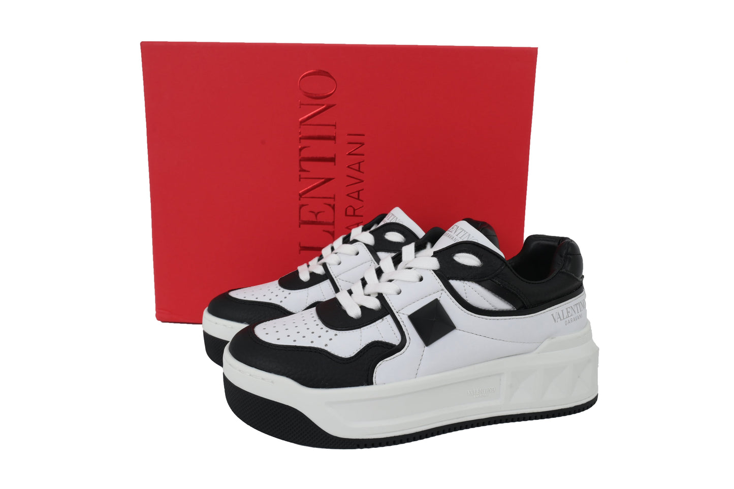 Valentino Garavani One Stud XL Sneakers