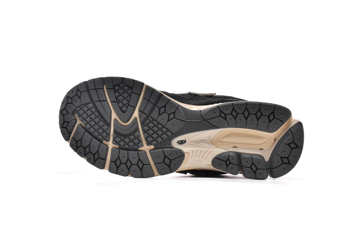 New Balance 2002R Sneakers
