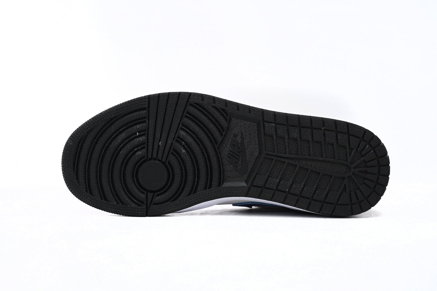 Nike Air Jordan 1 Retro Low Low-Top Sneakers