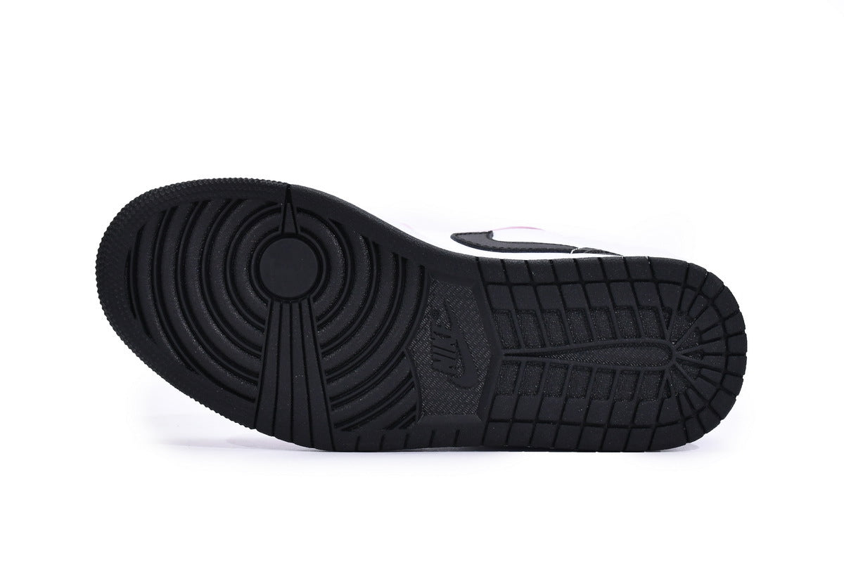 Nike Air Jordan 1 Retro Low Low-Top Sneakers