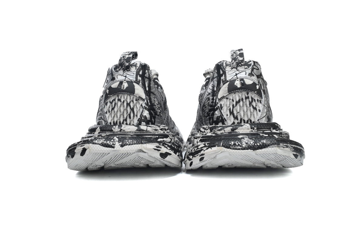 Balenciaga 3XL Sneaker – Low-Top Chunky Sole