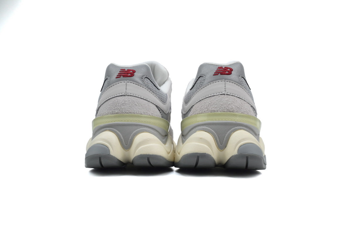 New Balance 9060 Sneakers