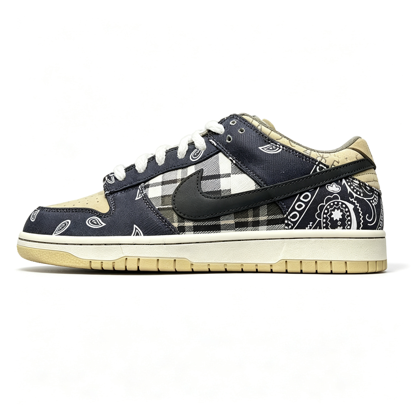 Nike Dunk Low – Beige / Navy Bandana Plaid Print / Gum