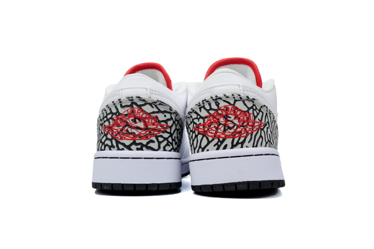Nike Air Jordan 1 Retro Low Low-Top Sneakers