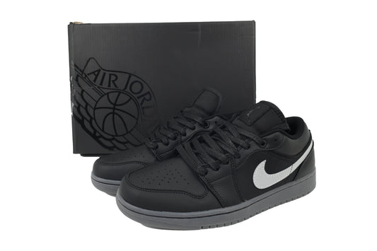 Nike Air Jordan 1 Retro Low Low-Top Sneakers