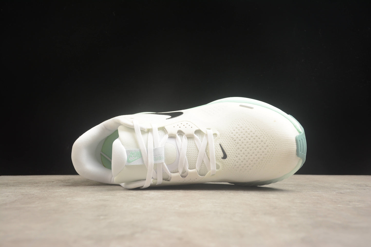 Nike Air Zoom Structure 26 Running Shoes | Supportive & Stable | EU 36-45
