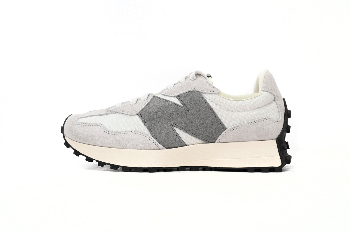 New Balance 327 Sneakers
