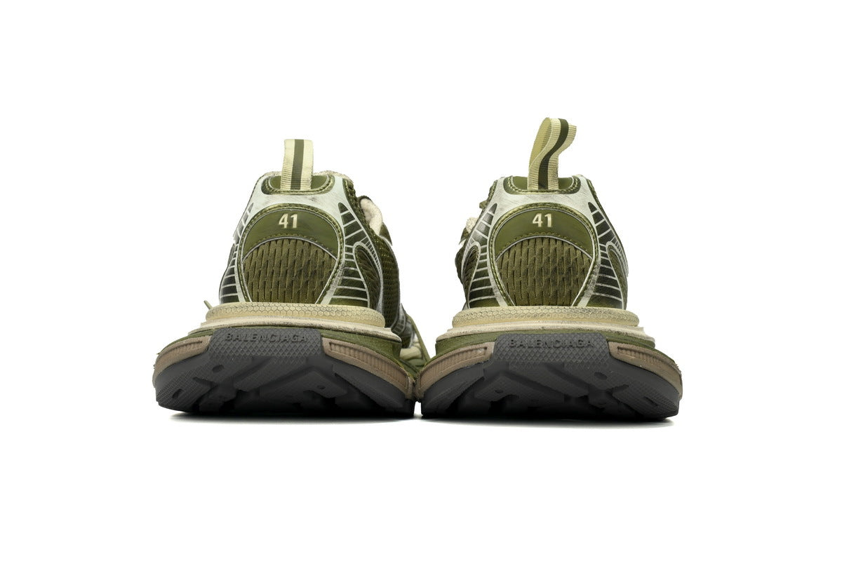 Balenciaga 3XL Sneaker – Low-Top Chunky Sole