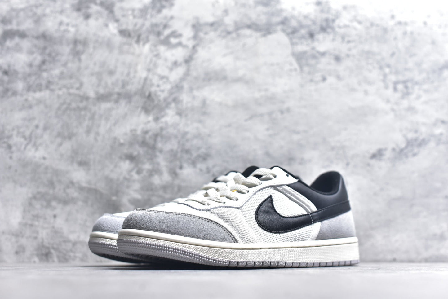 Air Jordan 1 Low AJ1 Sneakers | Men's & Women's