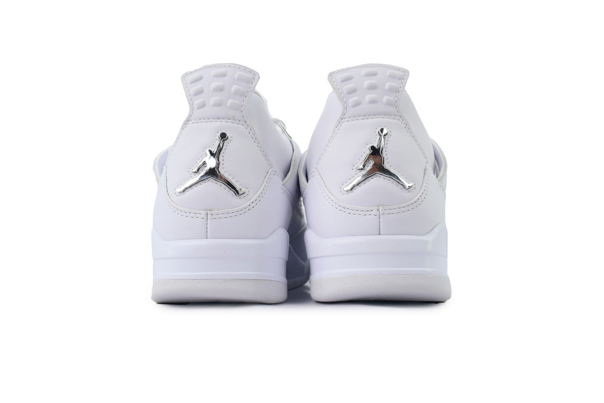 Nike Air Jordan 4 – Retro Basketball Sneakers
