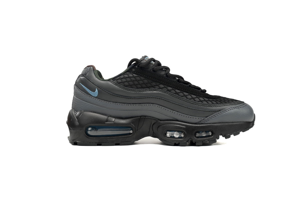 Nike Air Max 95 – Classic Sneakers