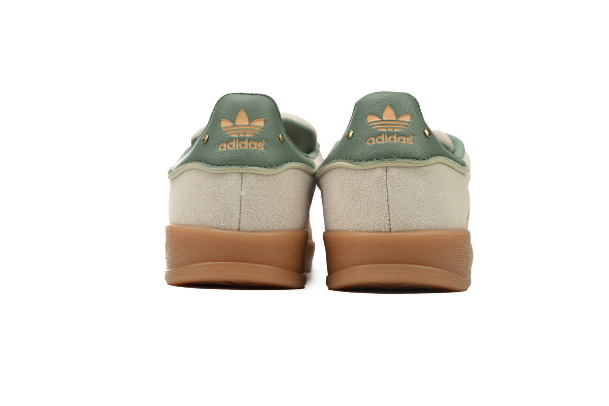 Adidas Samba OG – Retro German-Inspired Sneakers
