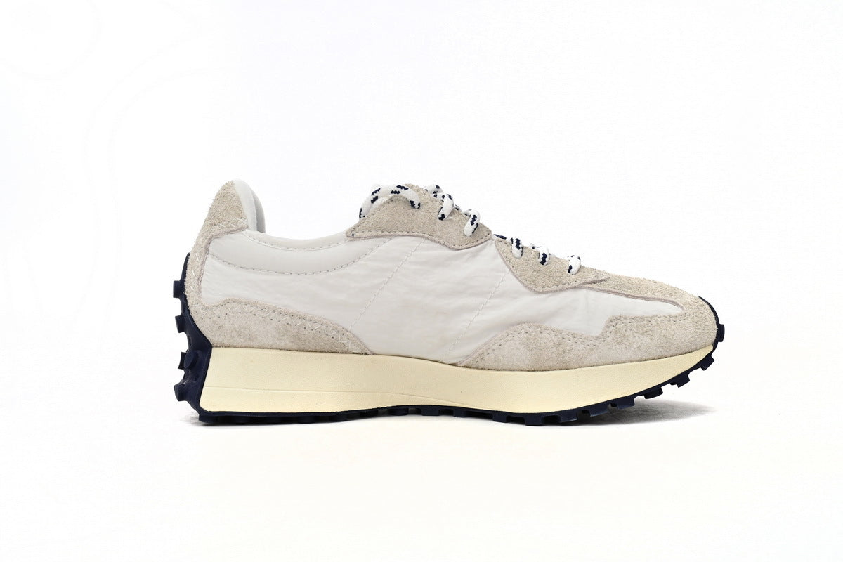 New Balance 327 Sneakers