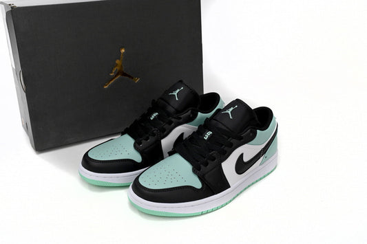 Nike Air Jordan 1 Retro Low Low-Top Sneakers
