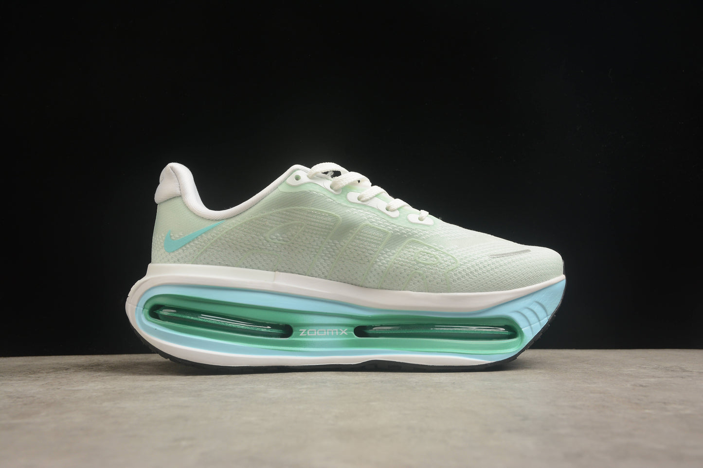 Nike Vomero 18 Running Shoes | Premium Cushioning | EU 36-45