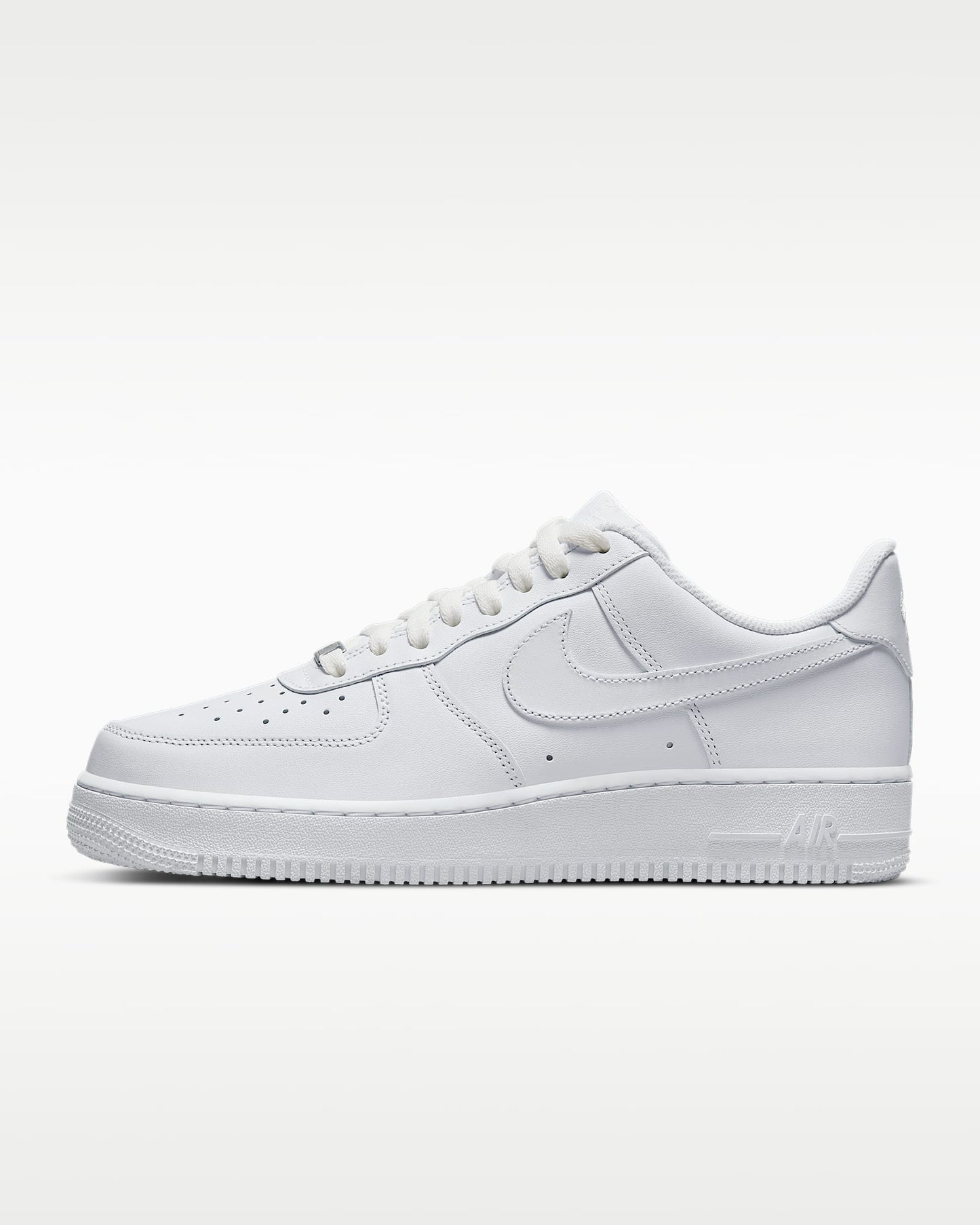 Nike Air Force 1 '07 Triple White Sneakers
