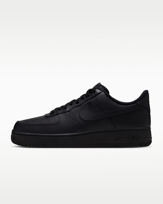 Nike Air Force 1 '07 Triple Black Sneakers