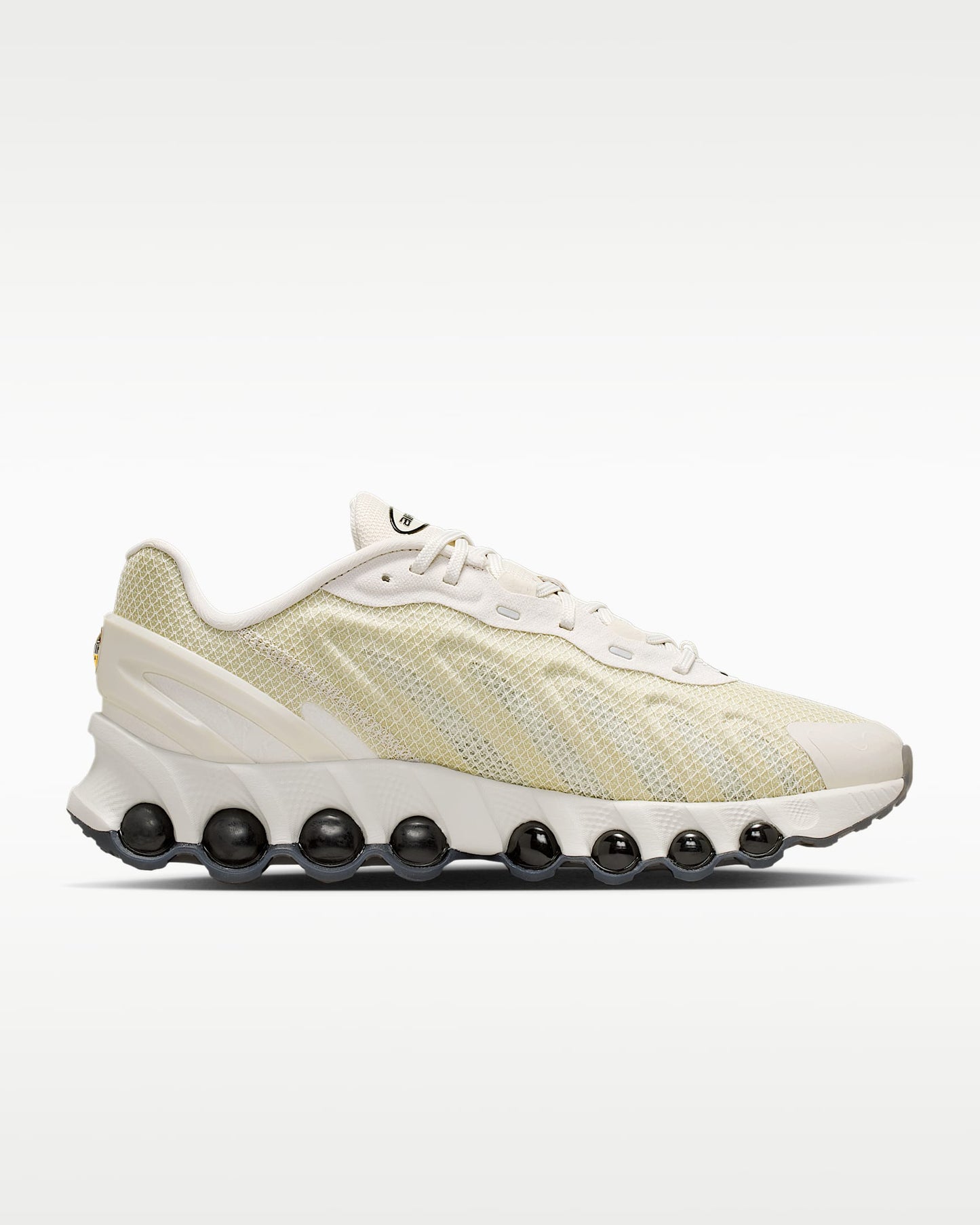 Nike Air Max DN – Light Bone/Black Sneaker