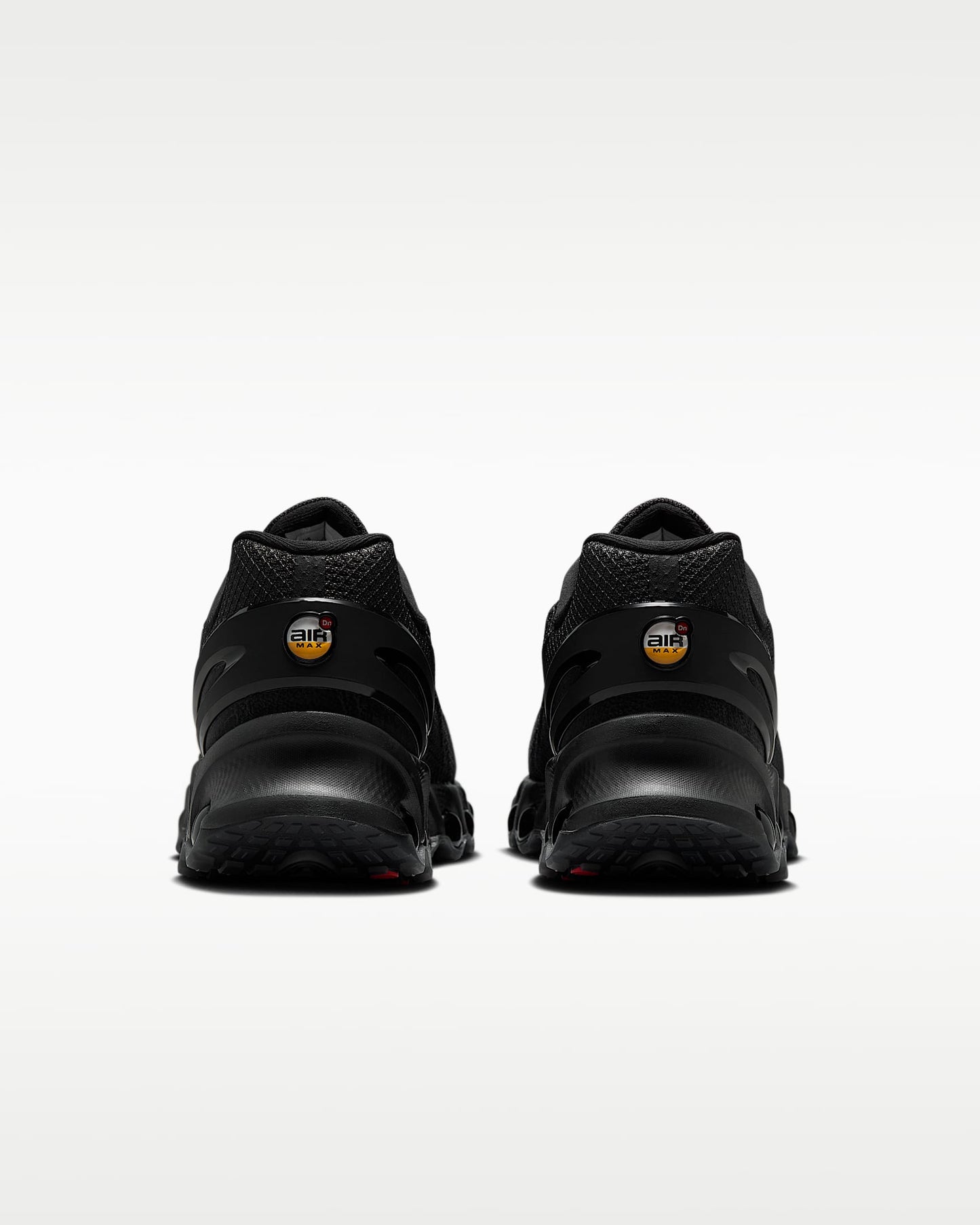 Nike Air Max DN – Triple Black Sneaker