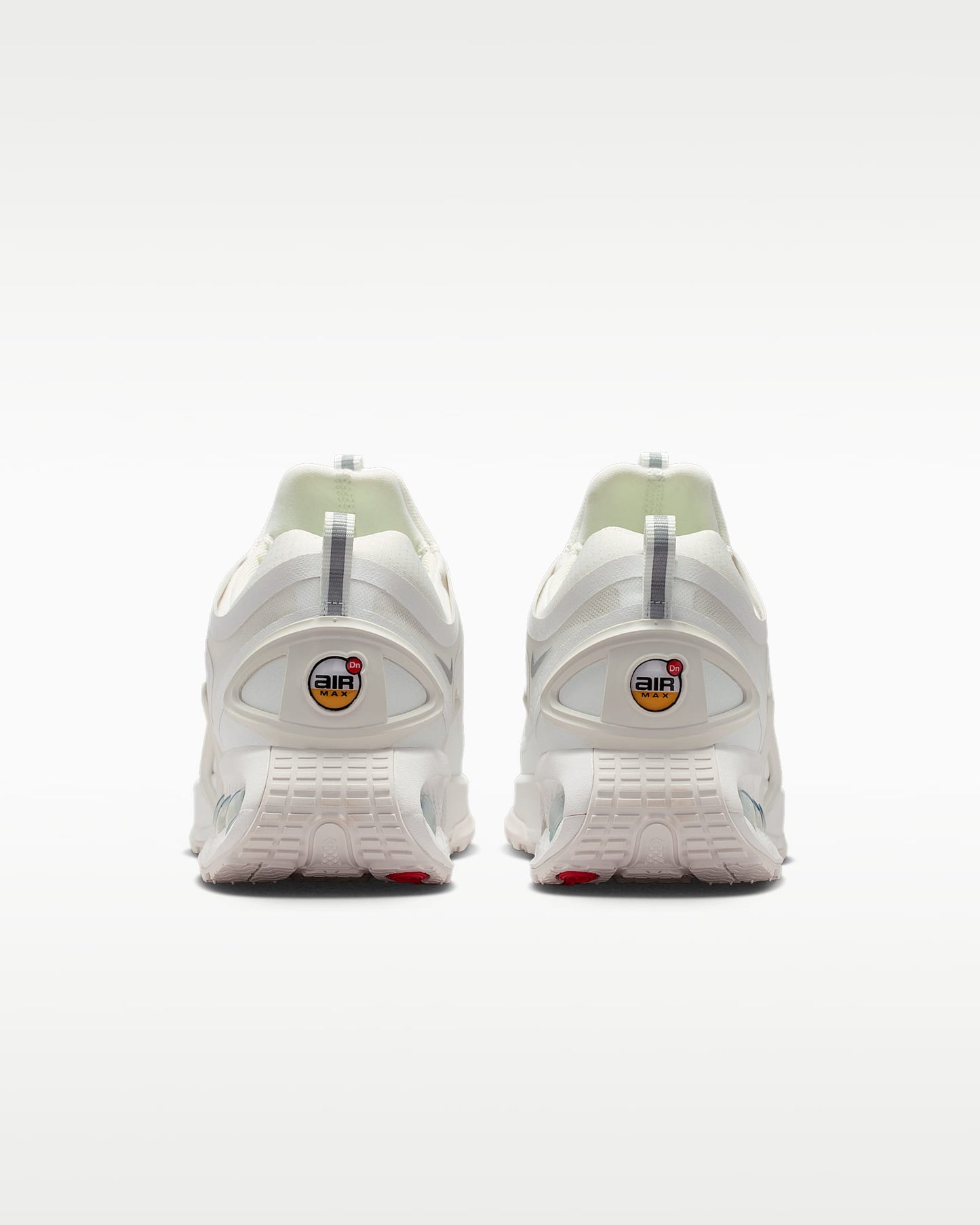 Nike Air Max DN Roam – White / Off-White Mesh Athletic Sneakers