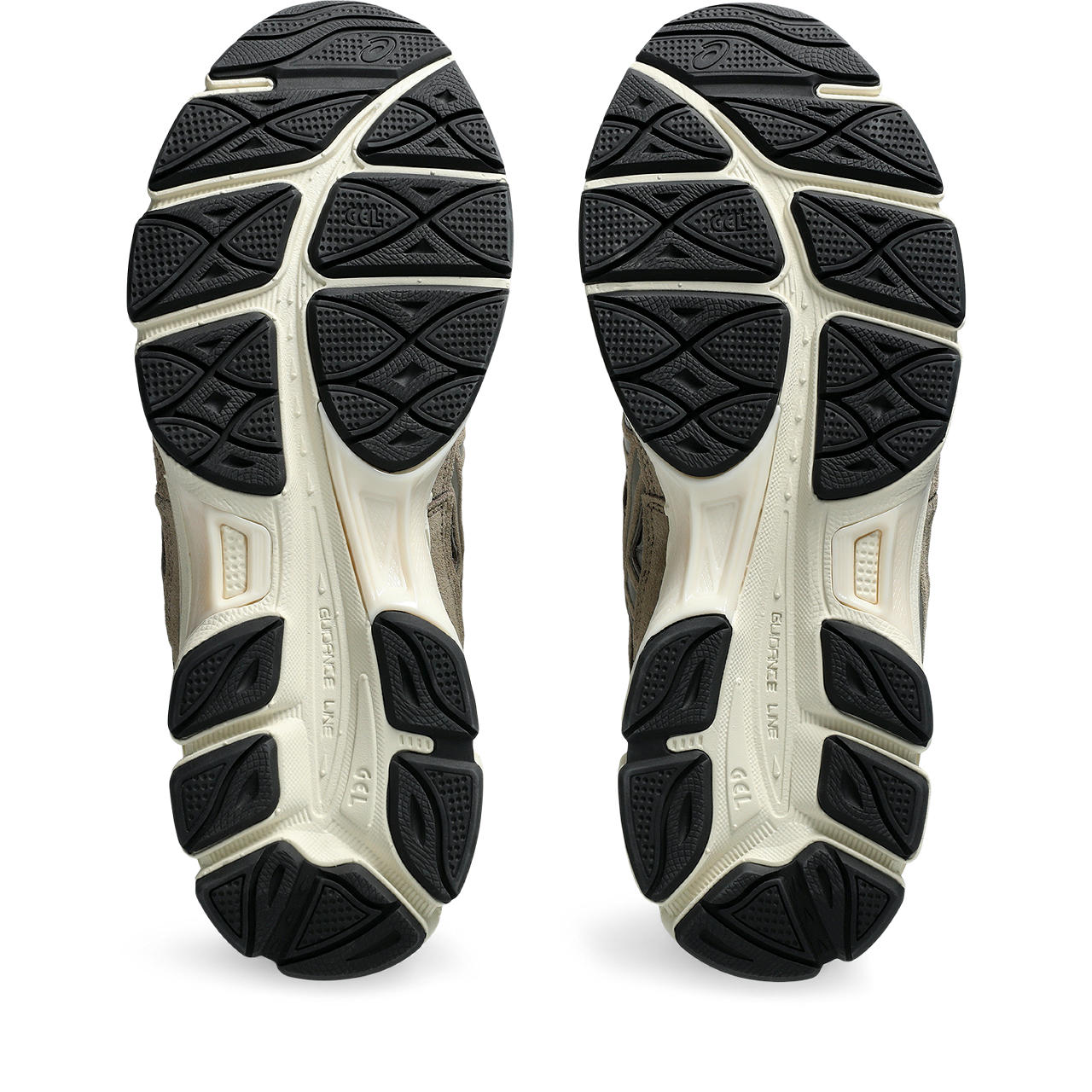 Asics Gel-Nimbus 24 – Beige/Black/Silver Sneaker