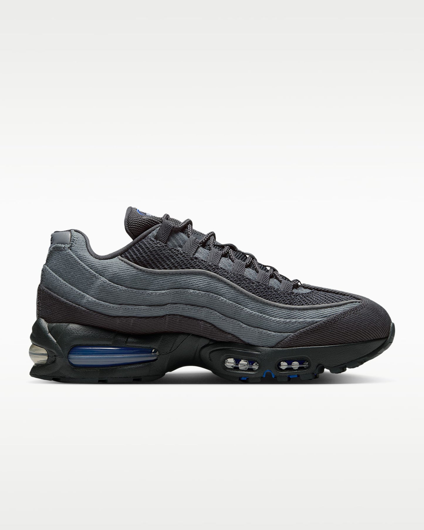 Nike Air Max 95 – Dark Grey / Royal Blue Mesh Athletic Sneakers